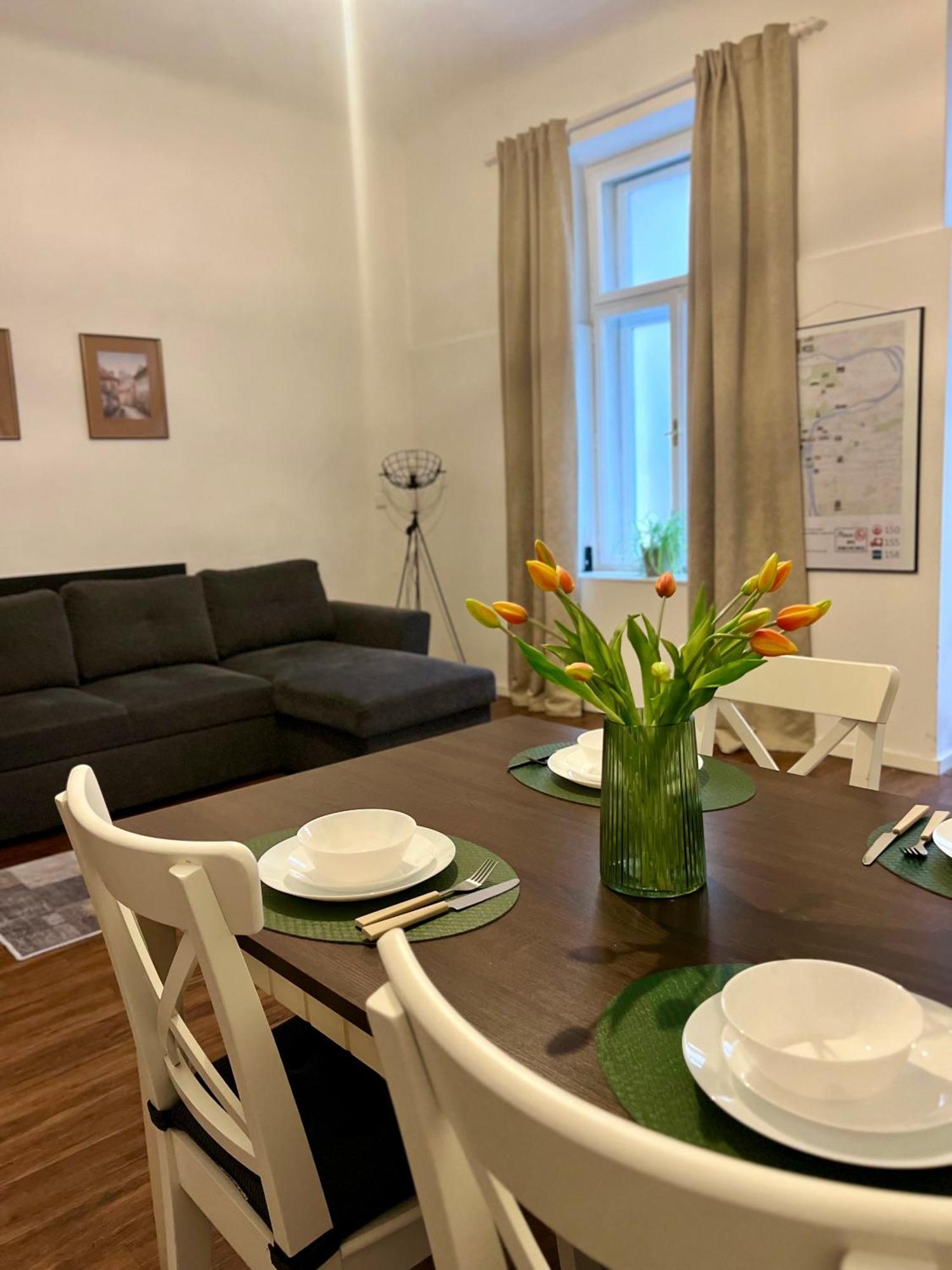 Lovely Prague Havanska - With Free Parking المظهر الخارجي الصورة
